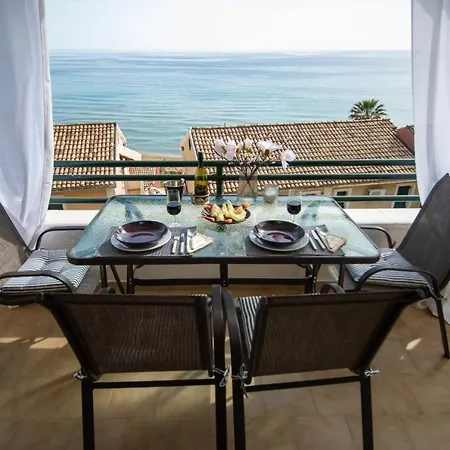 Appartamento Alexandras On The And Pool